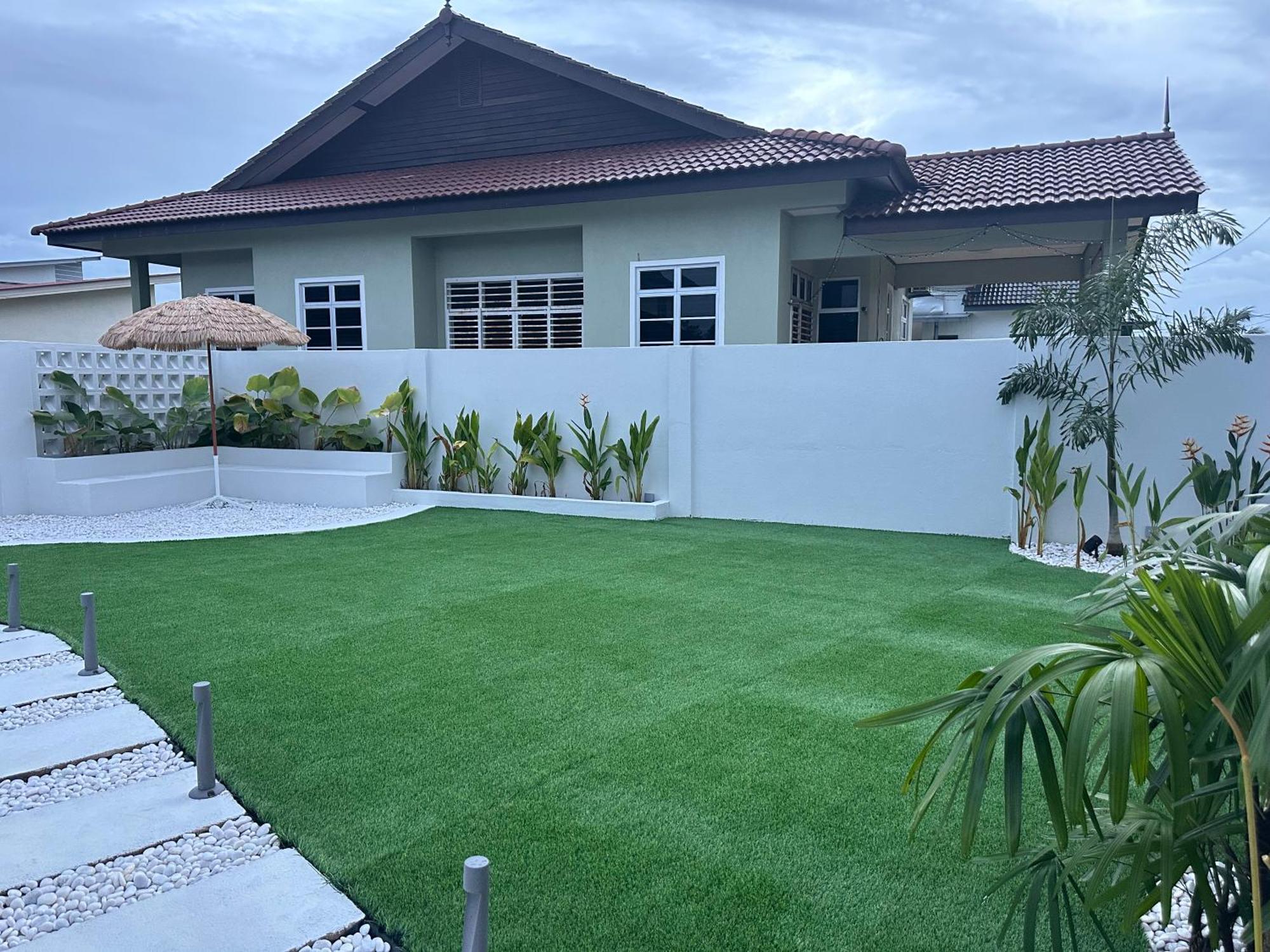 Home In Terengganu With Private Pool Куала-Тренгану Екстер'єр фото